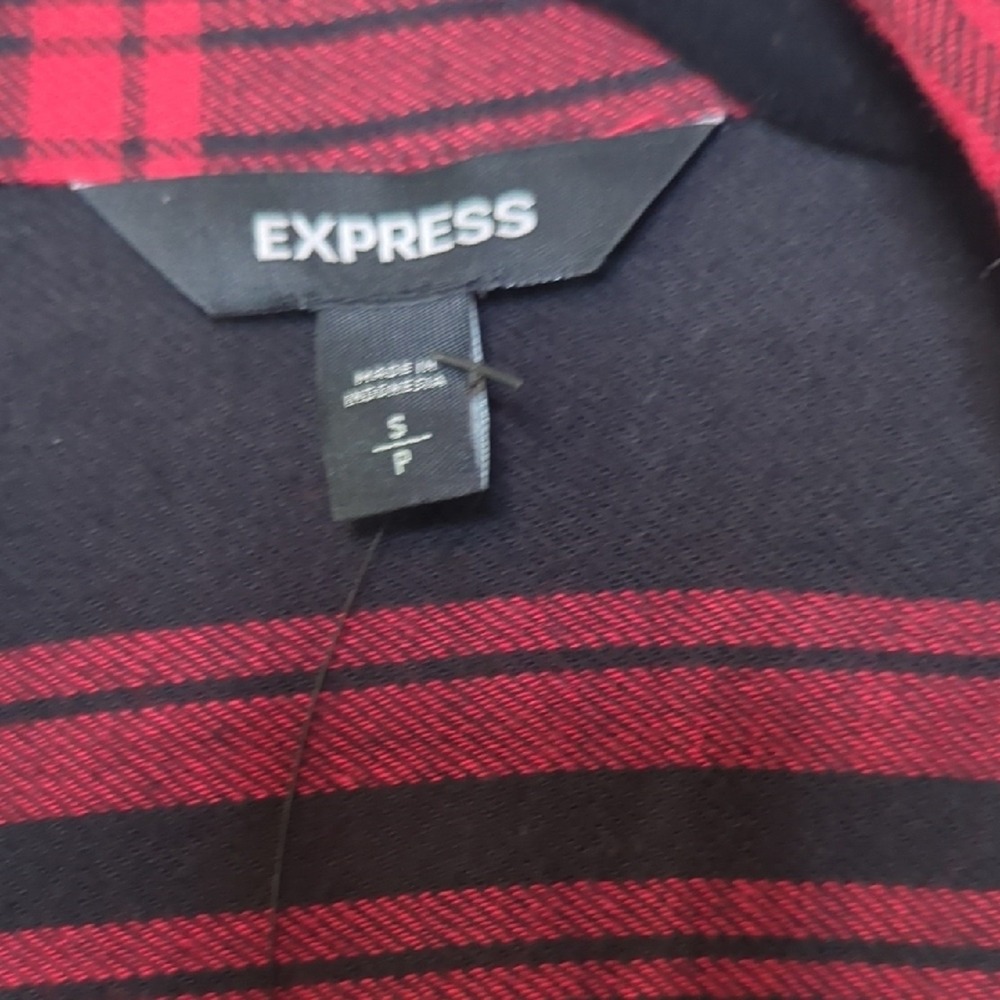 Express Women's Black and Red Plaid Button-Down Shirt Small - Picture 2 of 7
